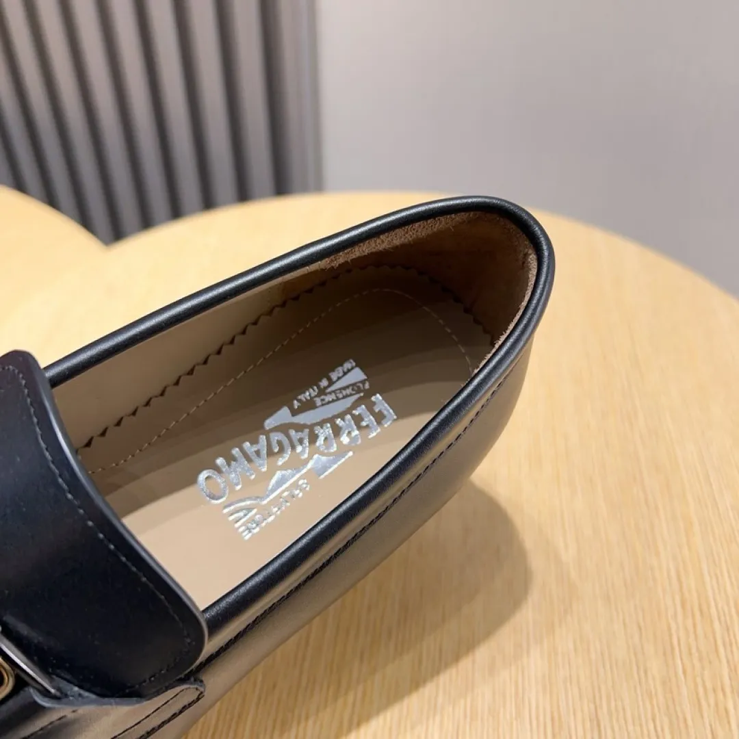 Factory P620💰🔥《Ferragamo》👏Latest•High-end top brand luxury~purchasing agent, top~quality. New fashionable business men's shoes🔜The uppers are made of original cashmere cowhide➕cowhide·lining, with fine workmanship. The original stylish and soft combination wear-resistant and non-slip outsole is light and comfortable on the feet. The real thing looks better in real life. Size: 38/44